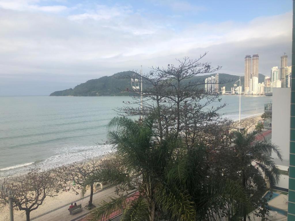 Baln Camboriu - Beira mar Balneario Camboriu Exterior foto