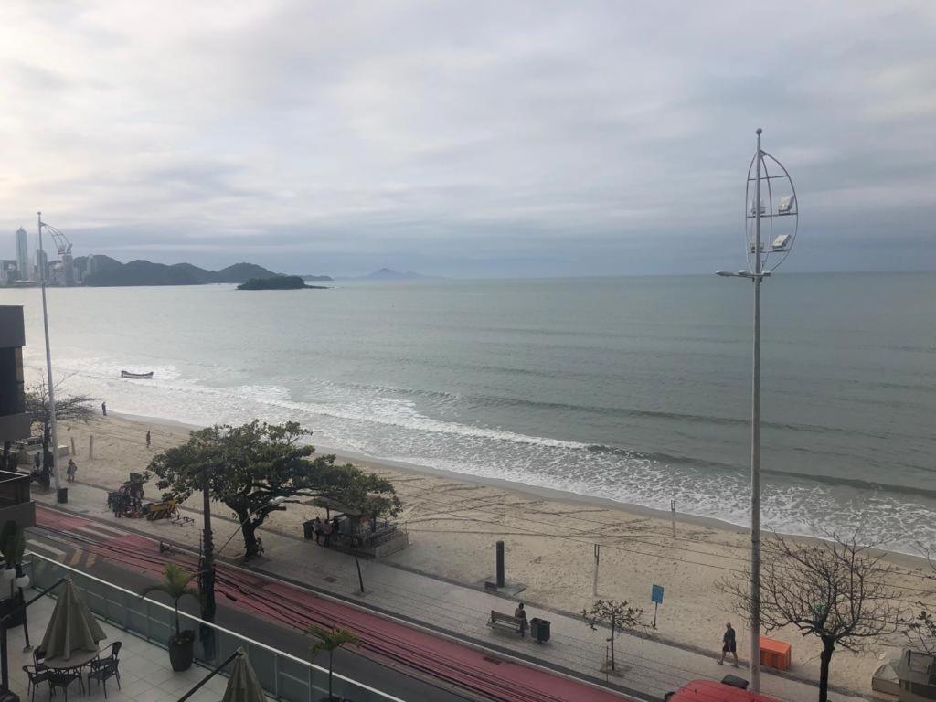 Baln Camboriu - Beira mar Balneario Camboriu Exterior foto